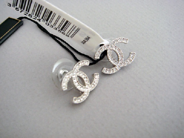 jazz this money transfer Gli orecchini Chanel in argento da mettere in tutte le occasioni -  Fashionblog