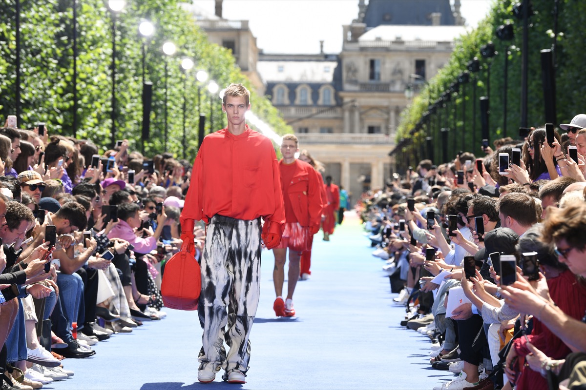Paris Fashion Week uomo Louis Vuitton linea primavera estate 2019