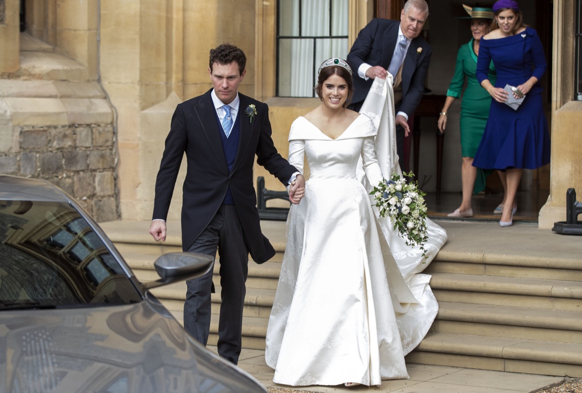 Matrimonio Eugenia di York, abito da sposa, gioielli e trucco