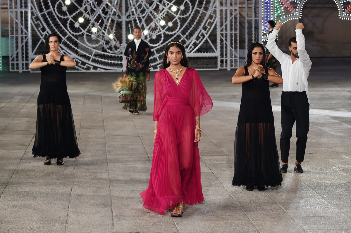 Dior Cruise 2021 sfilata collezione piazza Duomo Lecce