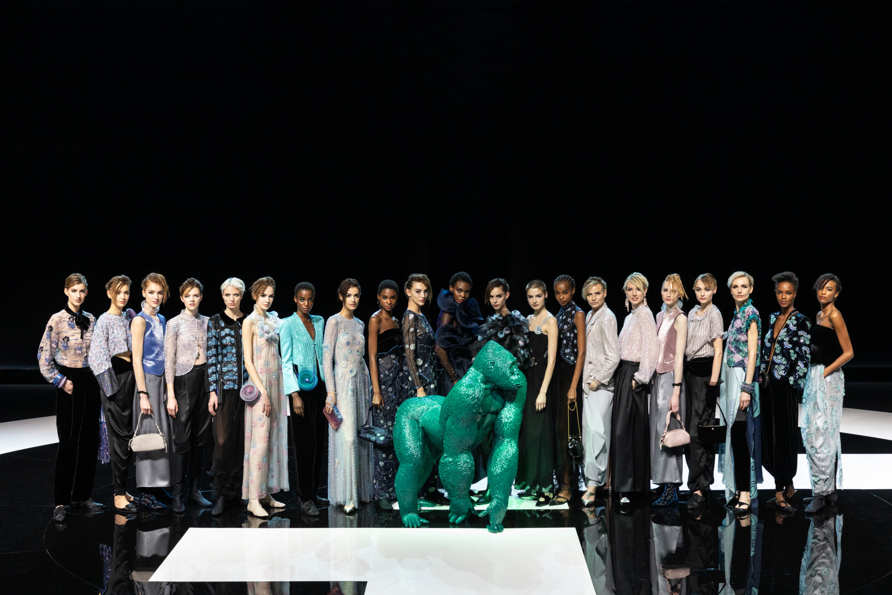 Giorgio Armani sfilata autunno inverno 2021-2022