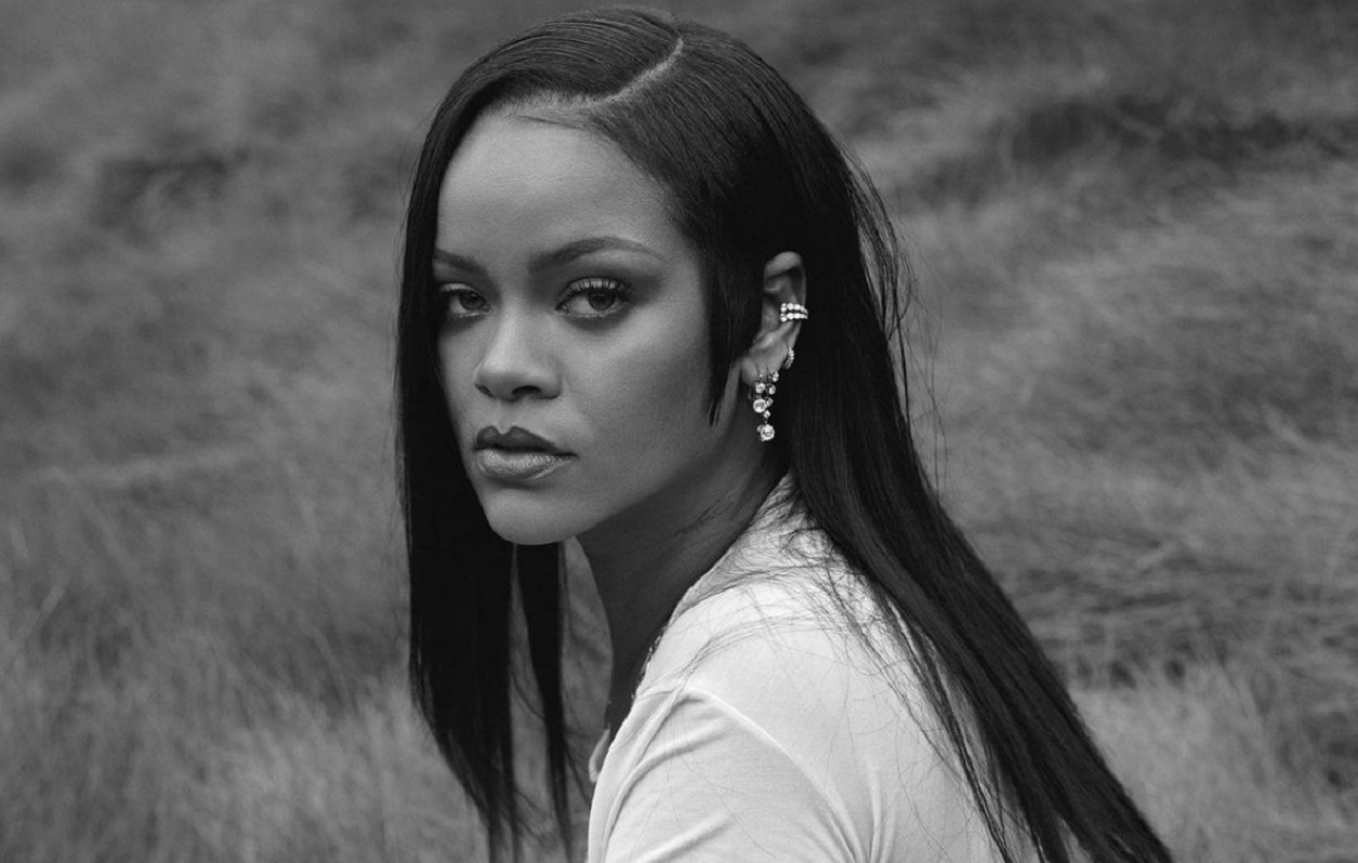 Rihanna entra nel club dei miliardari