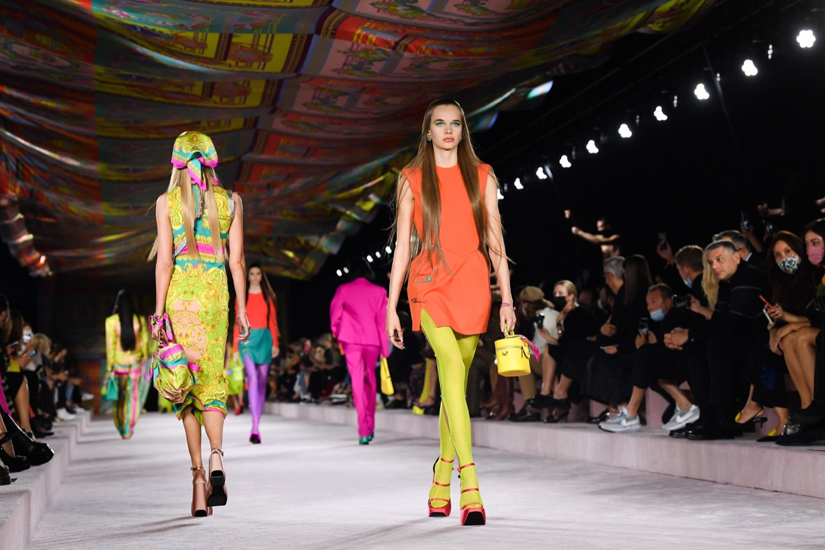 Versace MMD sfilata primavera estate 2022