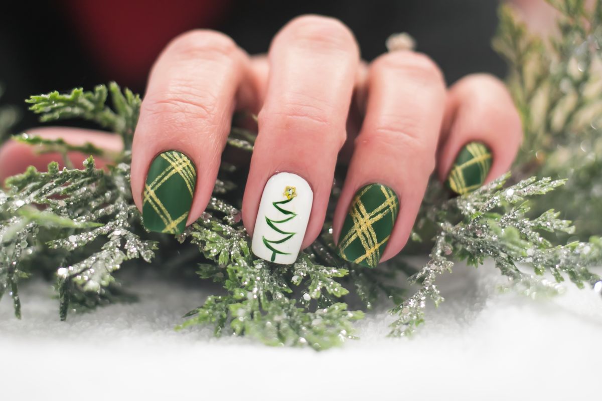 nail art albero di natale