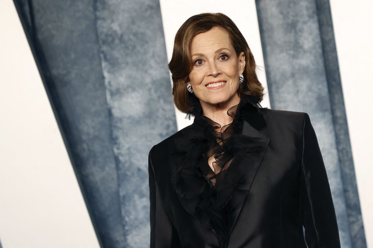 Sigourney Weaver nel ruolo di June in "The Lost Flowers of Alice Hart"