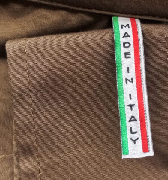 Moda made in Italy, etichetta con bandiera dell'Italia