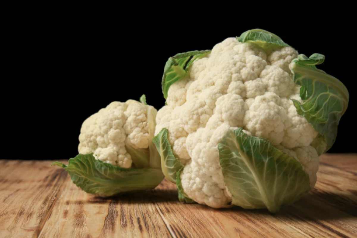Cavolfiore, broccoli, cavolini di Bruxelles e cavolo cappuccio sono ortaggi dalle eccezionali proprietà nutrizionali.