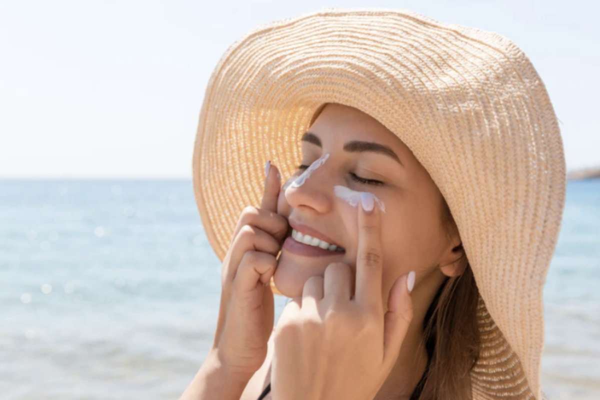 Quando si tratta di crema solare, la scelta del prodotto giusto è cruciale. È importante optare per una protezione ad ampio spettro,