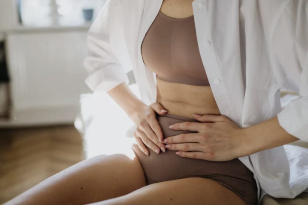 Ci sono alimenti salutari che, se consumati in eccesso o nel modo sbagliato, possono sorprendentemente contribuire a fastidi addominali.
