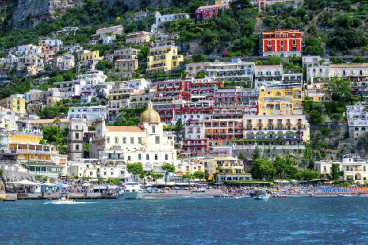 Le sanzioni previste per chi non rispetta queste regole sono severissime: gli affittacamere che non rispettano il divieto di affittare