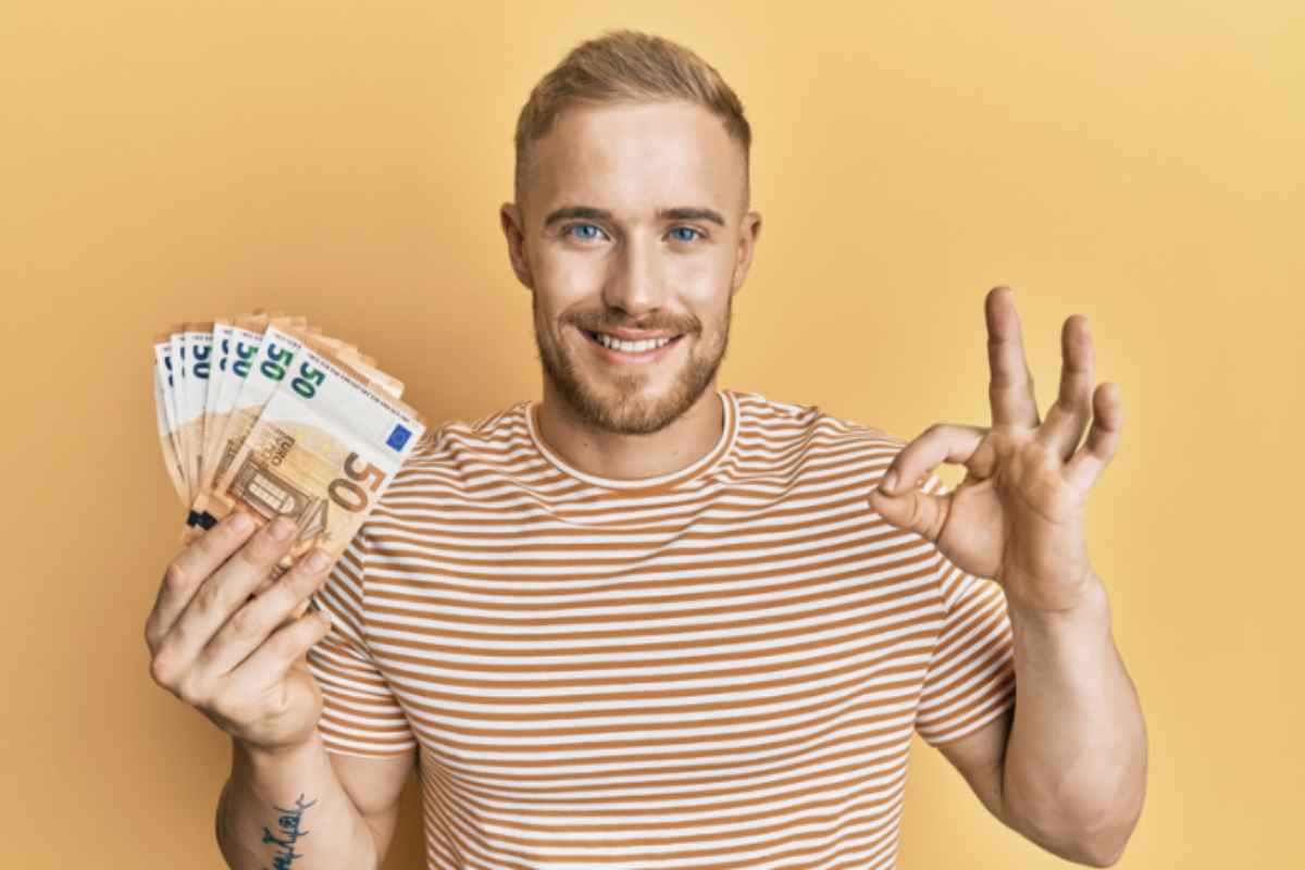 Il salario accessorio, che include bonus, incentivi e altri benefici economici, rappresenta una componente cruciale