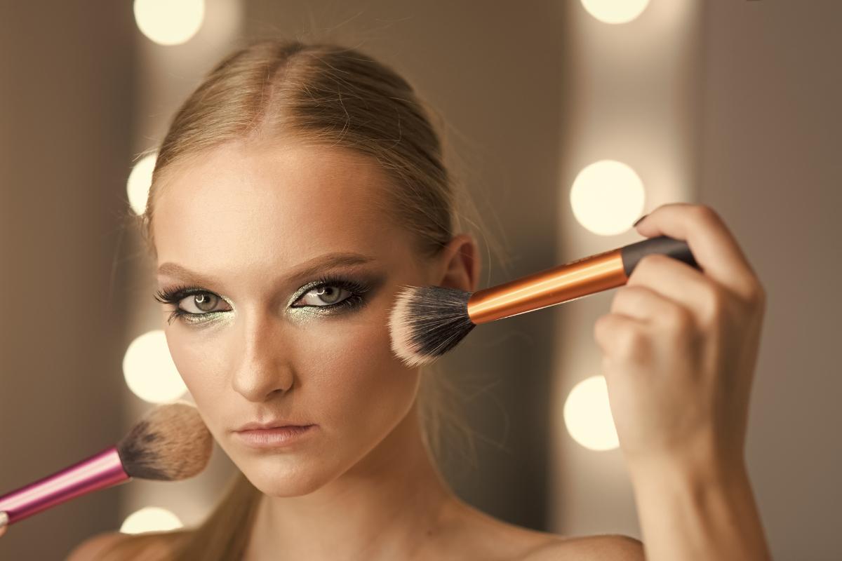 Make Up