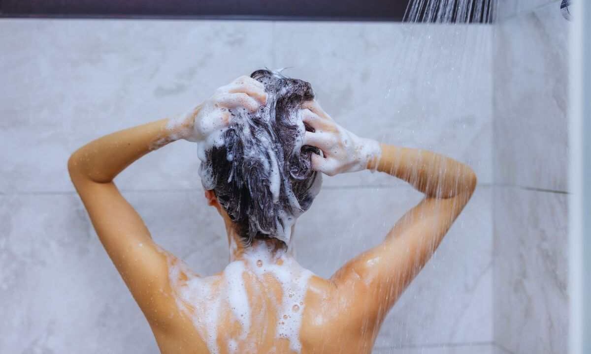 ogni quanto lavare i capelli?