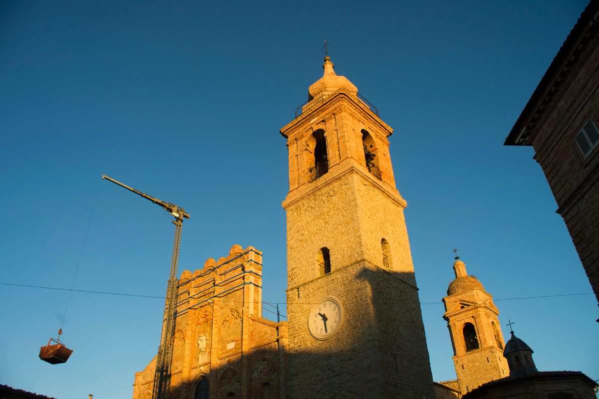 borgo marche: vieni a scoprire san ginesi per la tua vacanza economica