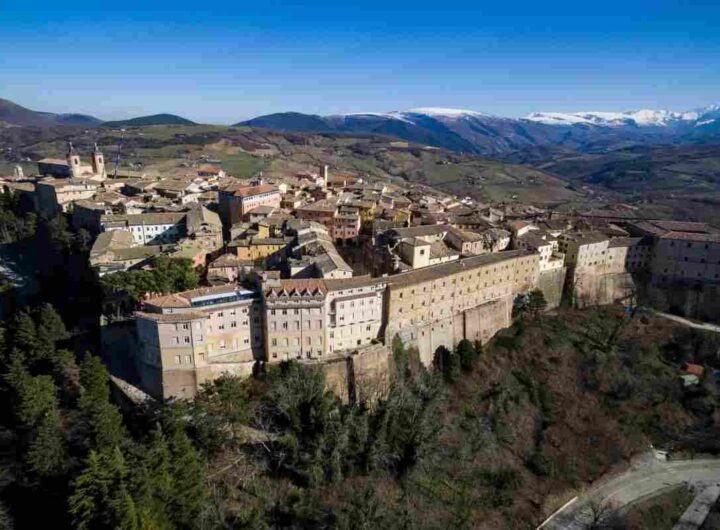 borgo marche: vieni a scoprire san ginesi per la tua vacanza economica