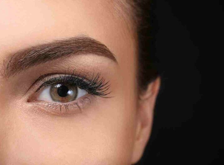 sopracciglia perfette: il metodo delle estetiste da fare a casa