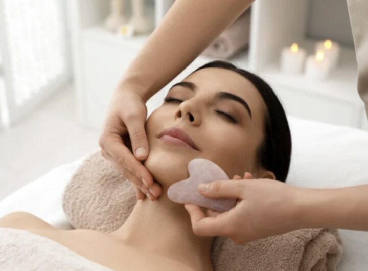 Il termine Gua Sha deriva dal cinese e significa letteralmente “graffiare via il calore”. Questa tecnica terapeutica,