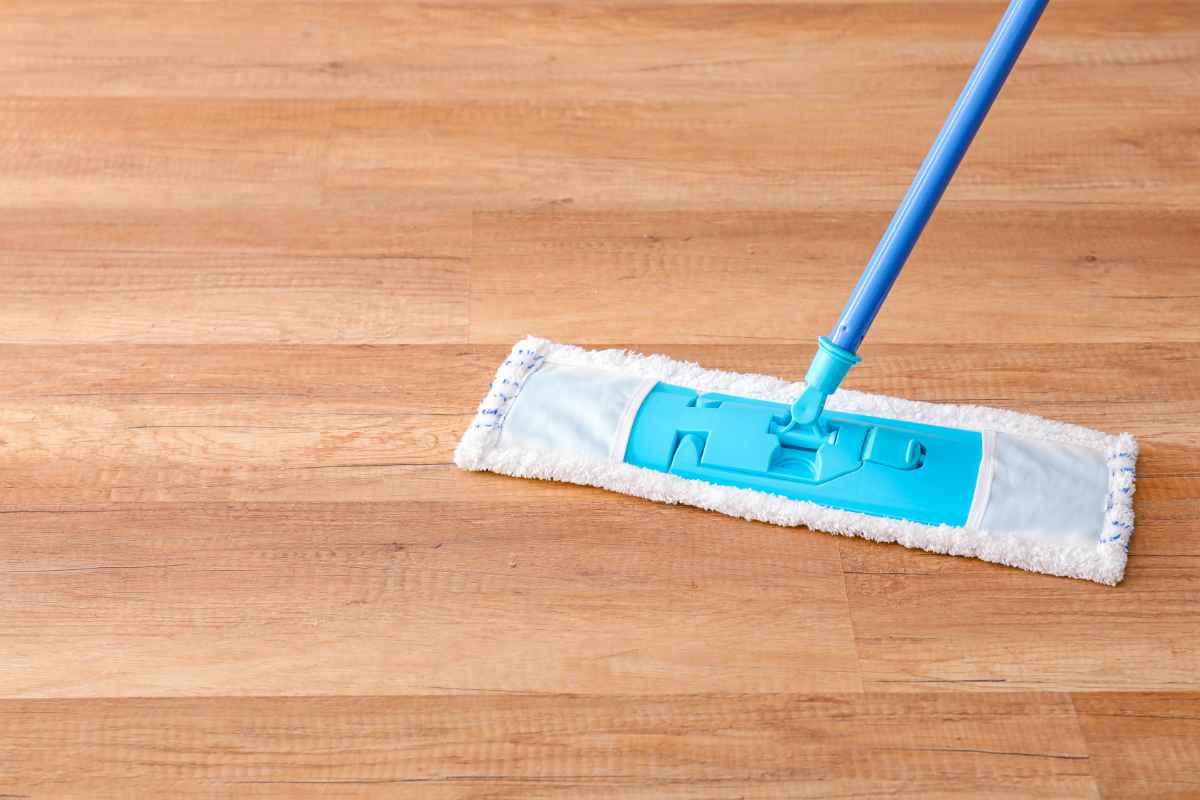 Pulizie pavimenti legno