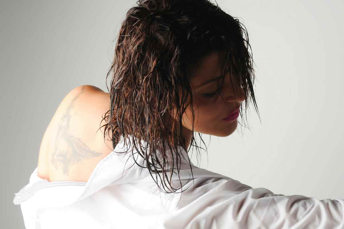 ottenere capelli effetto bagnato