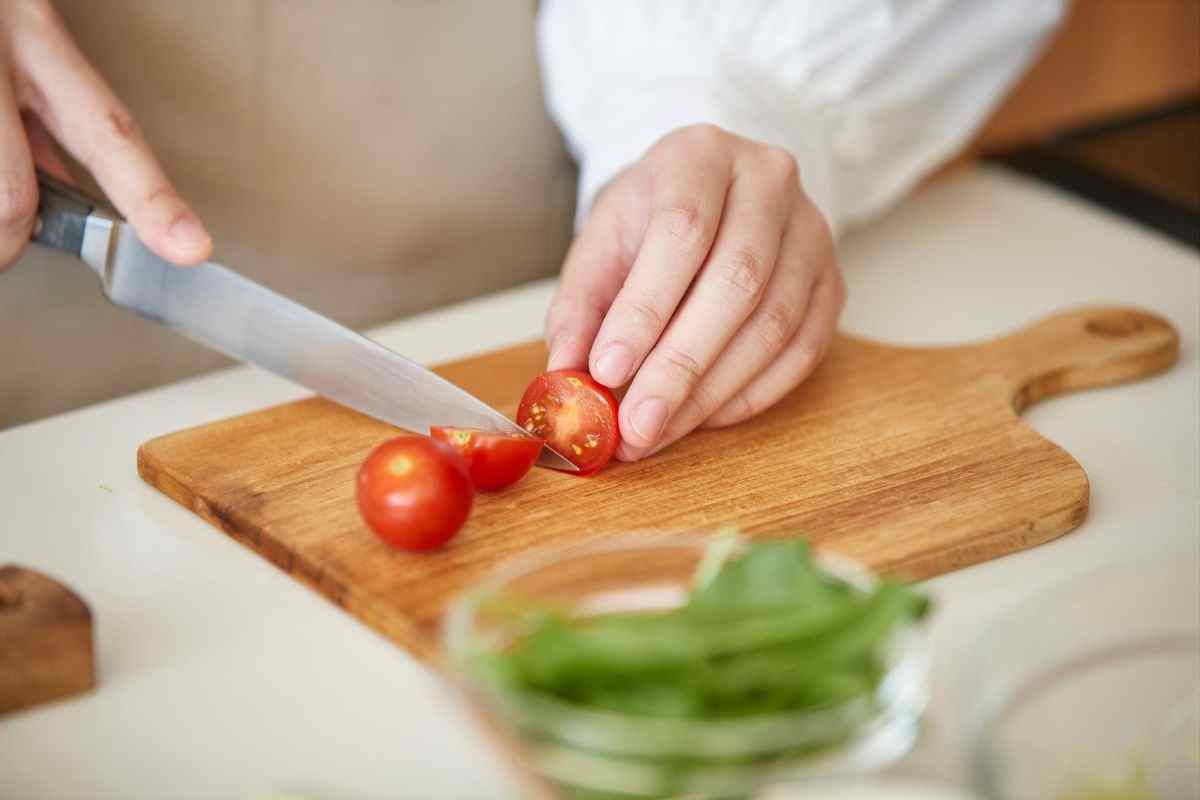 Cucina: devi pulire il tagliere ci sono più batteri del wc