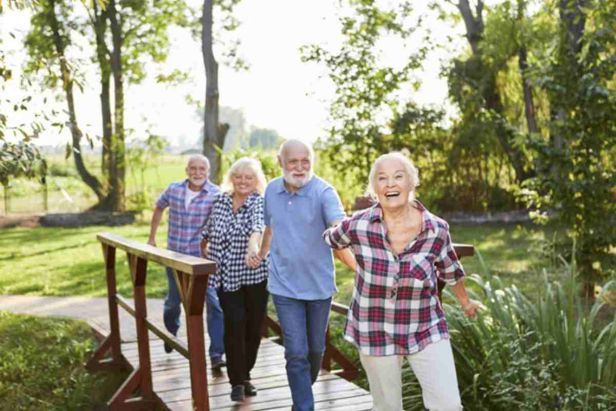 Le vacanze benessere rappresentano un’altra tendenza molto apprezzata dagli over 65, con offerte che spaziano dalle terme cittadine italiane,