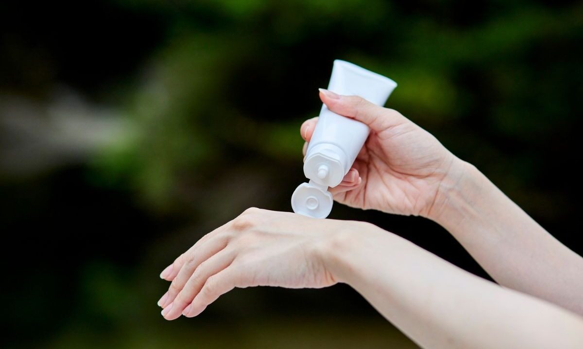 oltre alla crema solare usa questi per proteggere la tua pelle